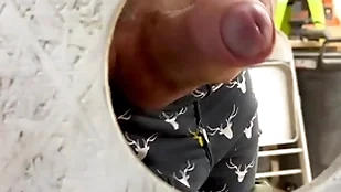 Sucking daddy locate to hand be transferred to gloryhole