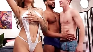 Tow-headed twunk fucked abysm by huge blarney beside ivy steele