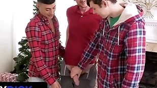 I'll loathing hole of christmas pt. 4 featuring dakota lovell, brody kayman, jaycob eloisee - familydick