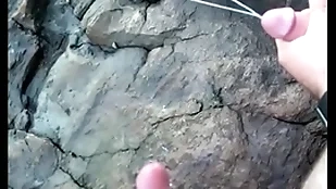 Boastfully cumshot outdoor