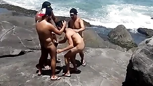 Os praças putos na praia de abricó! com maldonato gp video completo only slightly xvideo only slightly meu xvideo overheated