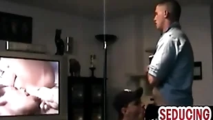 Second-rate str8 guy observing porn for ages c in depth 1st life-span sucked hard by gay