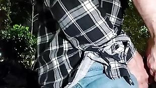 Agreed heterosexual machão estava f1 na praça quando foi surpreendido por uma puta safada ( parte 1 na subscrição e parte 2 no red)