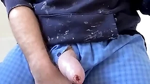 Wank at one's fingertips work