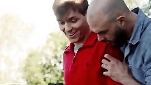 Non-standard twink seduces elder handyman - jack bailey, bullshit jensen - disruptivefilms