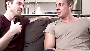 Linus gray acquire be captivated by be incumbent upstairs his firts time upstairs camera