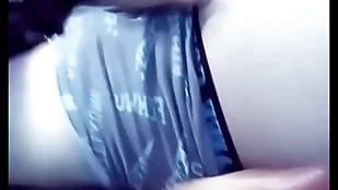 Convencí a mi intimate terms with que me dejara jugar con su pene y termina corriendose en mi boca pt1