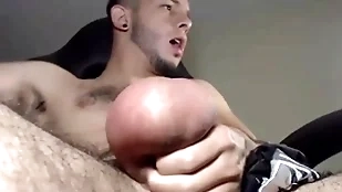 Camslut involving big hogwash